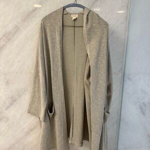 DONNI. Light Gray Open Cardigan
